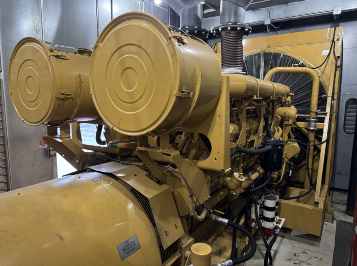 CAT 3516B - 2000KW Standby /1825KW PRIME Diesel Generator Set