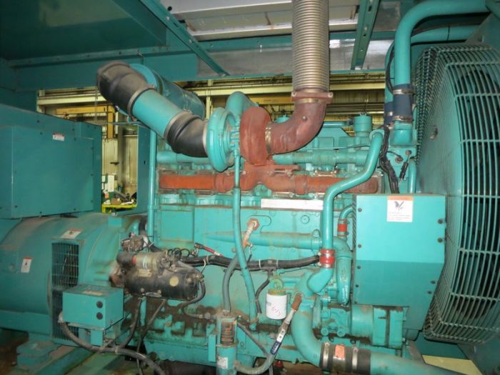 Cummins KTA19-G2 - 400KW Diesel Generator