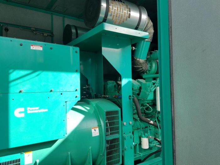 Cummins QST30 - 750KW Diesel Generator Set