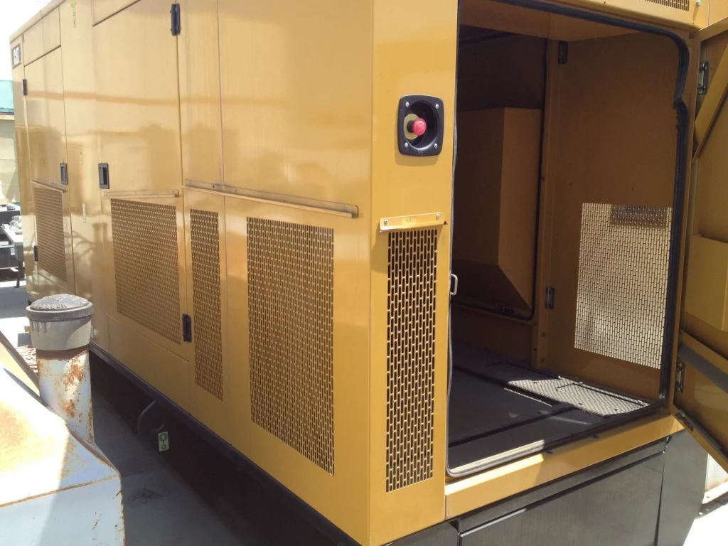 A8105b Caterpillar Enclosure 6