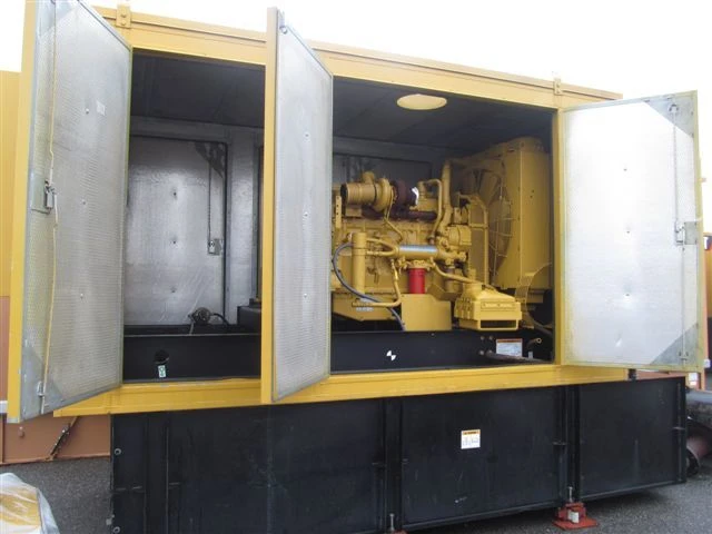 A8123 Caterpillar 400KW Enclosure 6