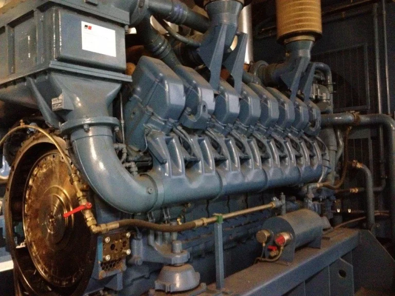 E4361a-MTU-12V4000G20-Engine_4