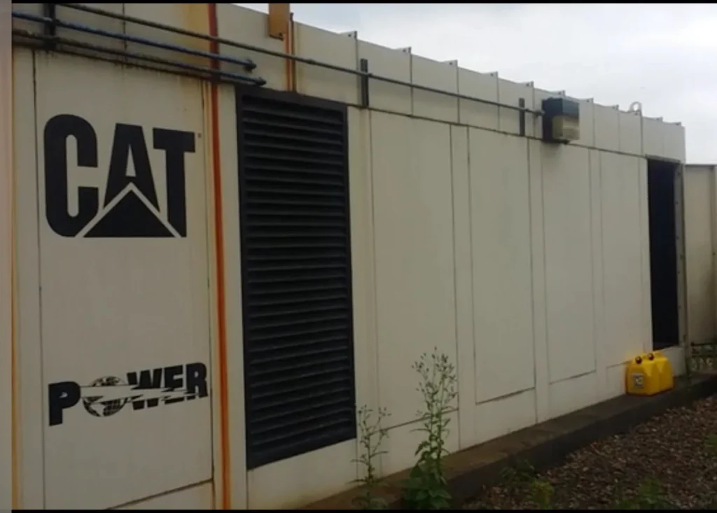 a8405 catenclosure a