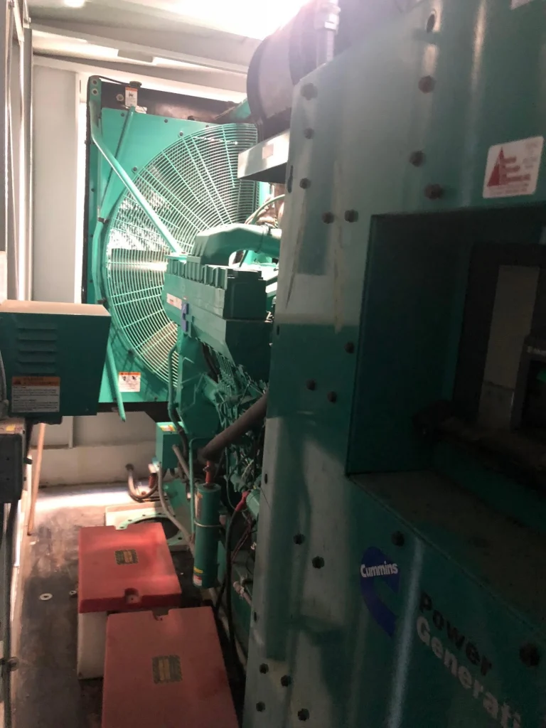 gs4092-cumminsqst30-t