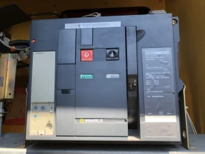 2000a-breaker-712×534-1