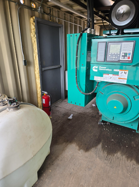 cummins_qst30-1000kw-powergenerationenterprises-818_484_8550-a