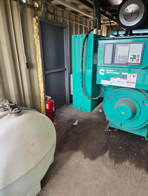 cummins_qst30-1000kw-powergenerationenterprises-818_484_8550-f