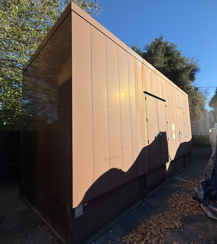 Cummins DFHA QST30 - 750KW Diesel Generator Set