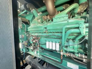 Cummins-DQKAB-2000kW-480V-Diesel-Generator-Set-11-scaled